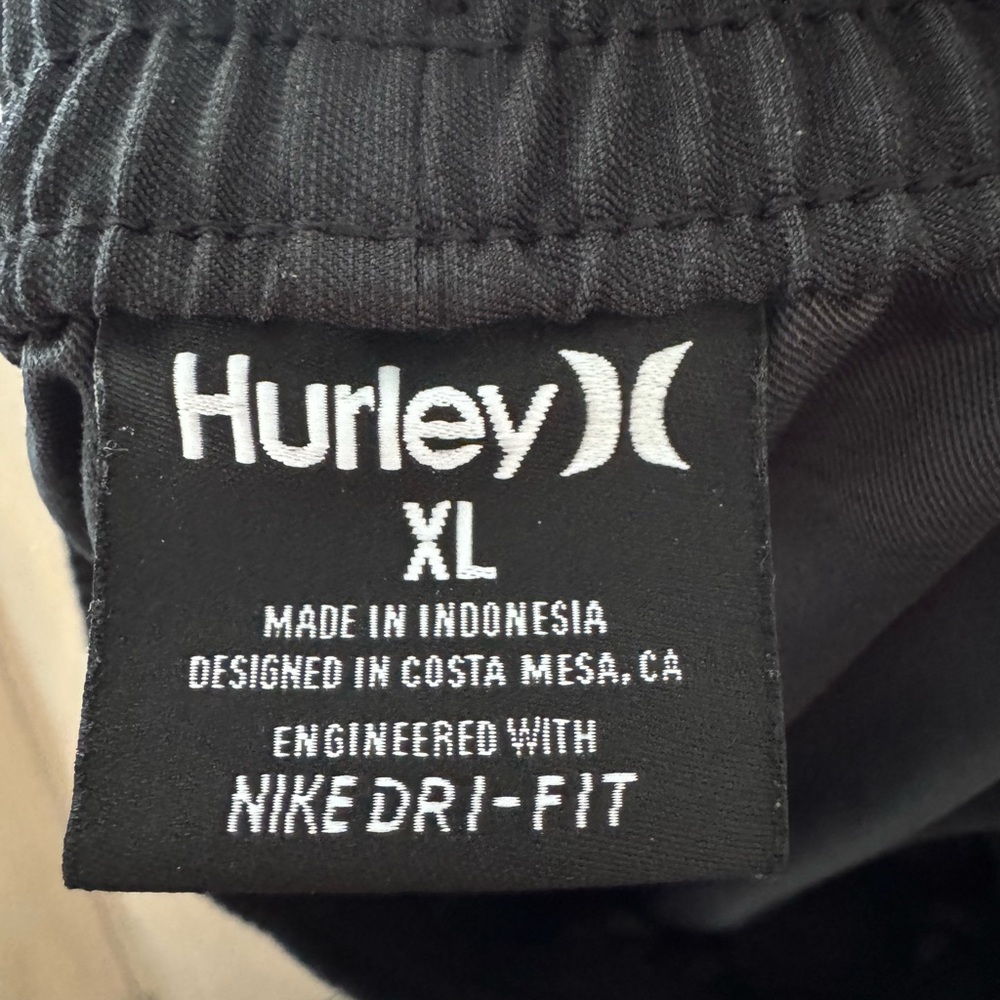 Hurley x Nike Charcoal and Black Heathered Shorts - Men’s XL - Picture 9 of 10